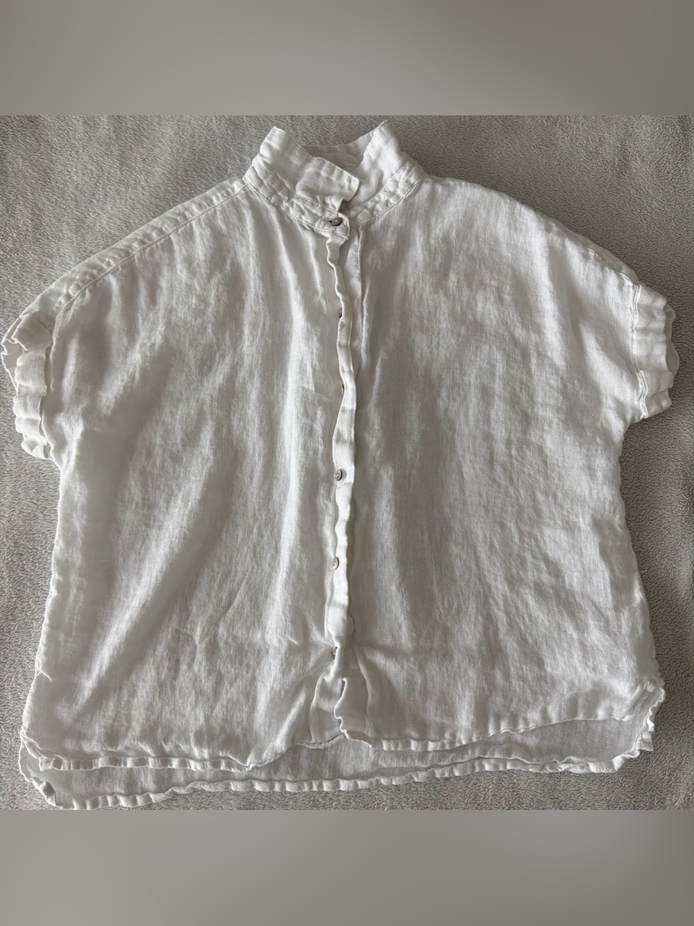 Tahari 100% Linen White Ruffle Trim Button Front Blouse Size Medium